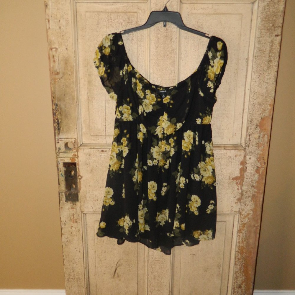 Torrid Black and Yellow Floral Chiffon Off Shoulder Babydoll Tunic Sz 1 (P-32)